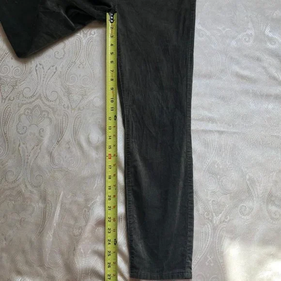 LOFT, Olive Green/Sage Green, Hi-Rise, tapered ankle, Corduroy, Pants, Size 29/8 - Picture 7 of 8